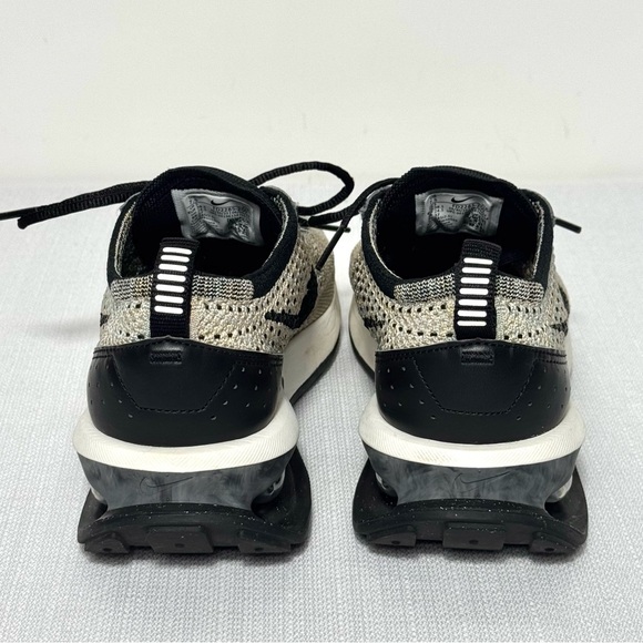 Nike Air Max Flyknit Racer Sneakers Womens Size 7.5 Sesame Black/Ocean Cube EUC - Picture 6 of 14